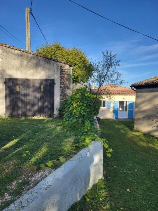 Le Nid Douillet: Charming House with Garden View in Privas Apartment Exterior photo